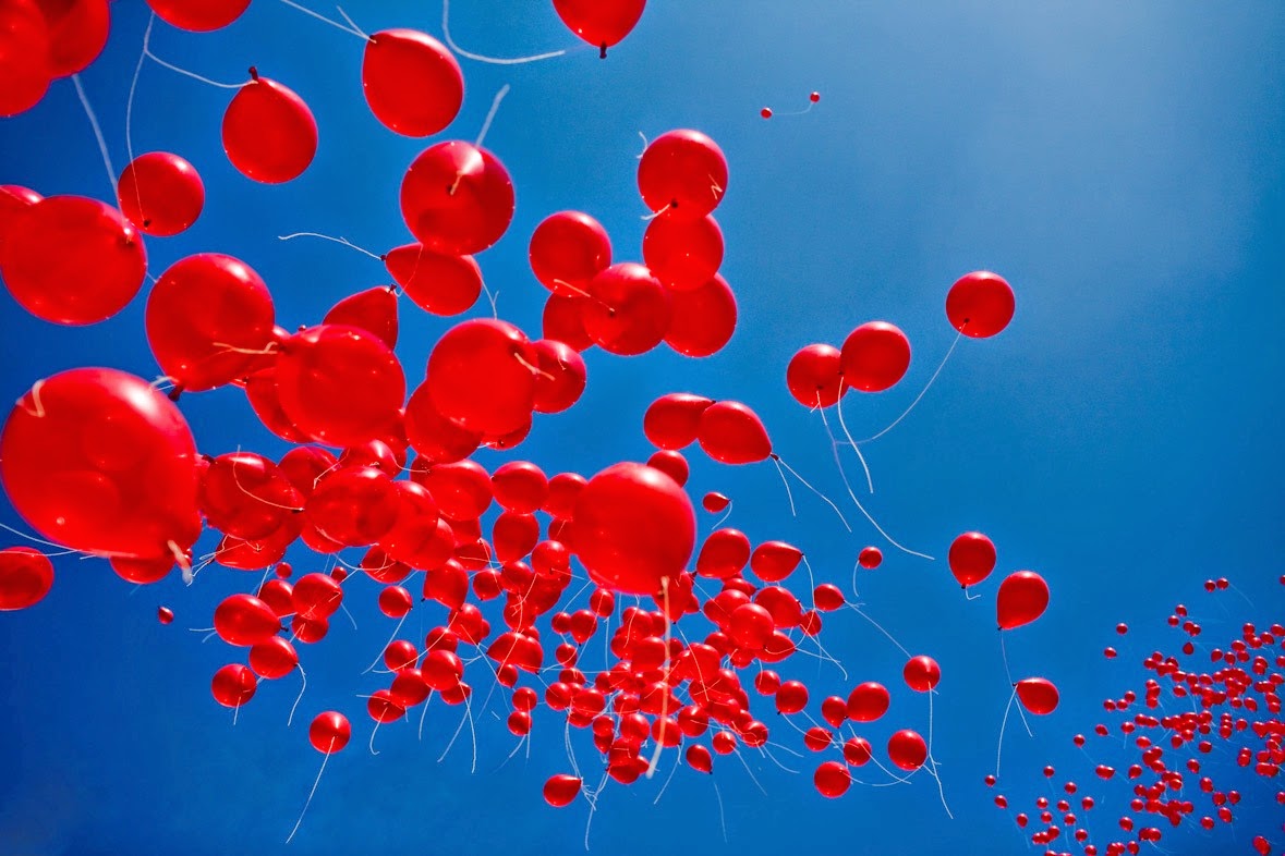 Oliver Nelson & Tobtok Bring The Classic “99 Red Balloons” To The Dancefloor
